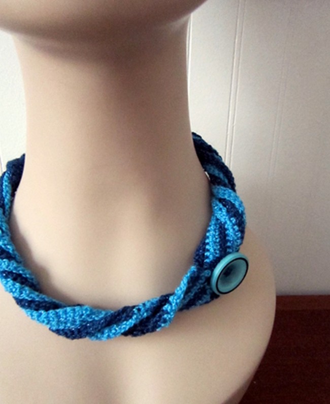 Crochet Twist Necklace