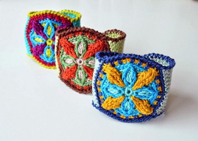 Free Crocheted Bracelet In An Hour Pattern
