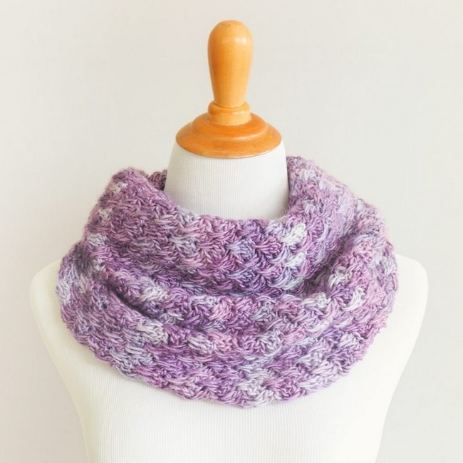 Lily Cowl Crochet Pattern