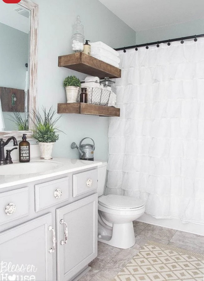 Modern Farmhouse Bathroom