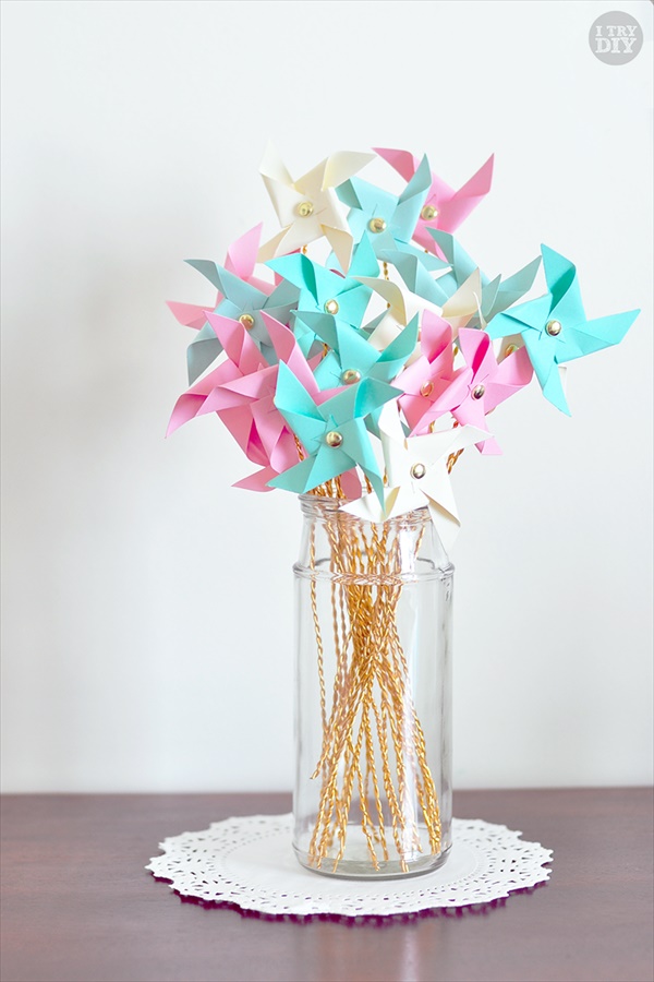 Pastel color Pinwheel centerpiece for this Summer