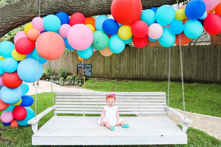 DIY Balloon Garland Tutorial