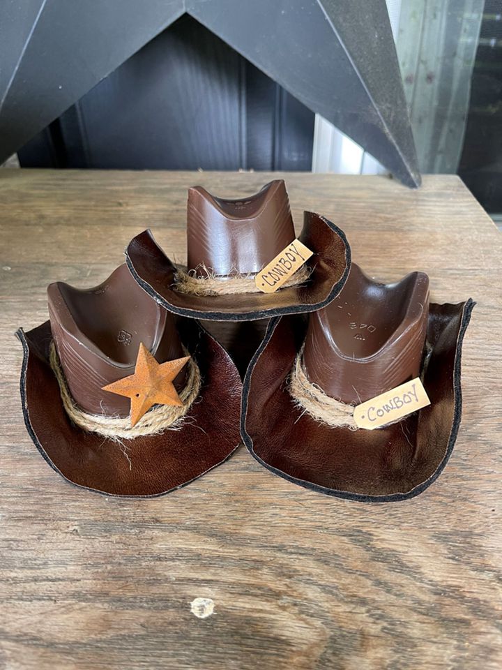 Mini Hats for cowboy's lover