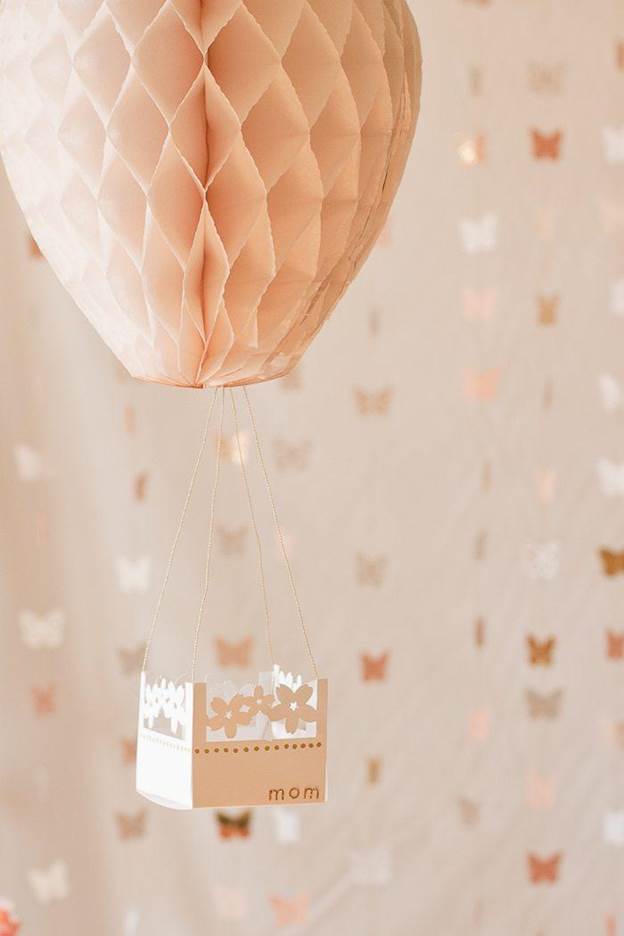 DIY Hot Air Balloon Party Decor