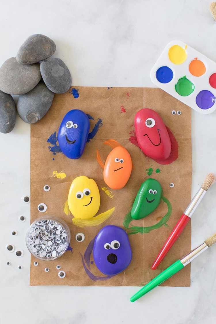 DIY Rainbow Painted Pet Rocks
