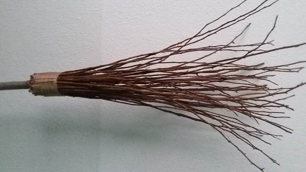 DIY Wicked Witch Broom
