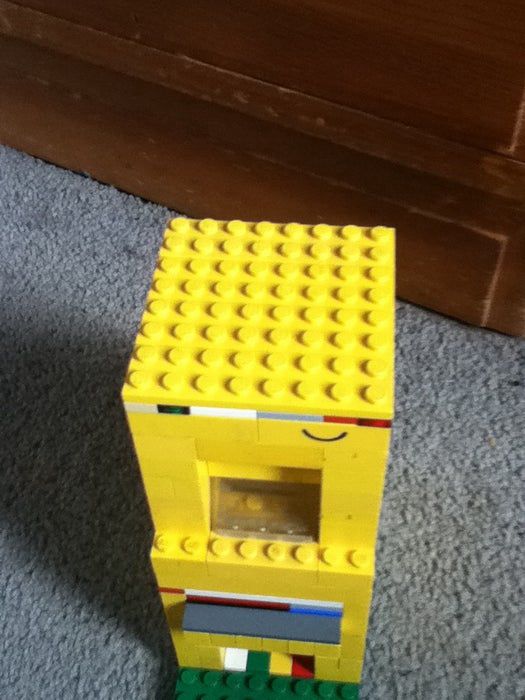  Lego Candy Dispenser