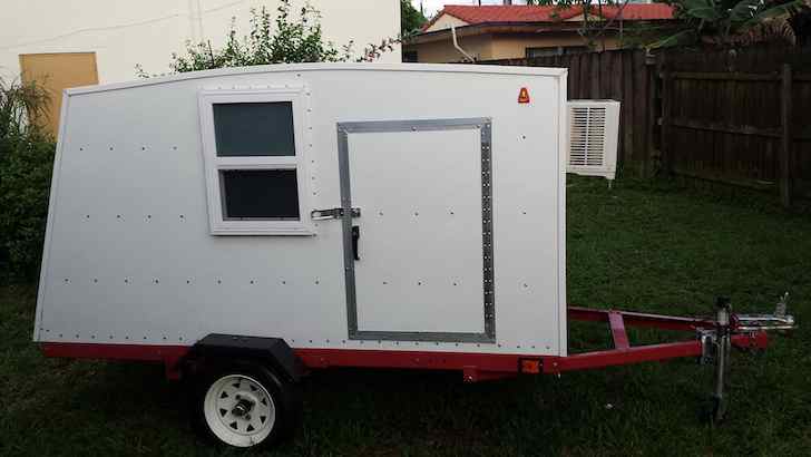 Plywood-Fiberglass Mini Trailer