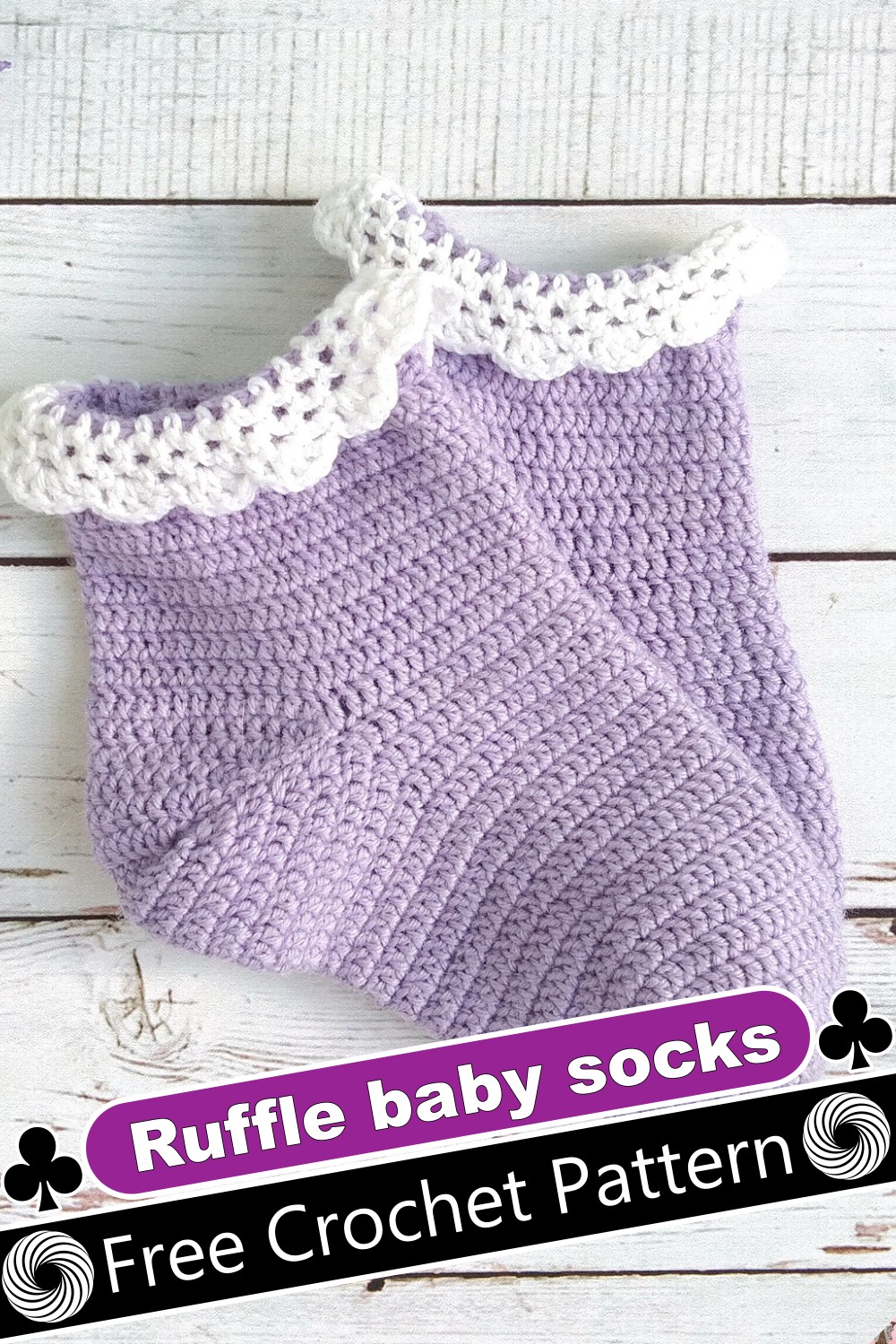 Ruffle baby socks