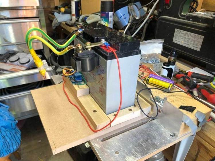 Simple Battery Spot Welder