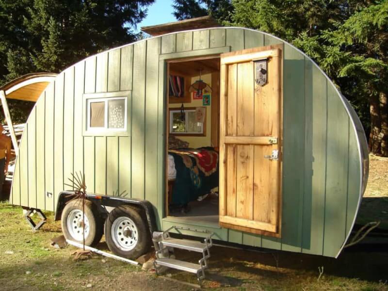 Toxin-free teardrop trailer