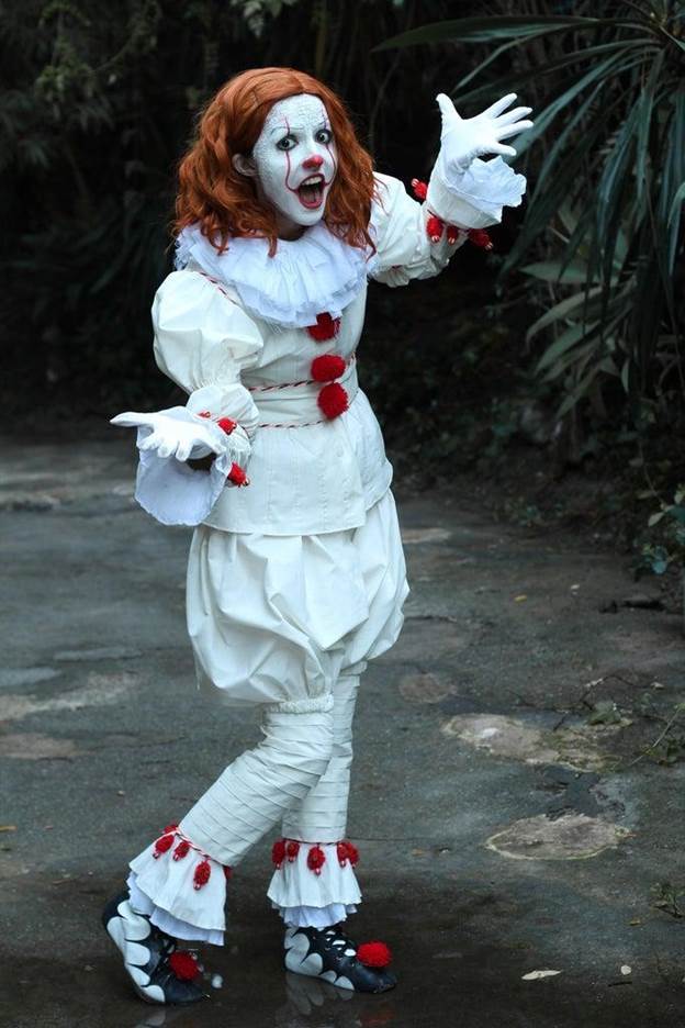 Pennywise the IT Clown Costume DIY