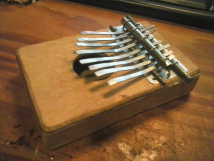 How To Make A Thumb Piano