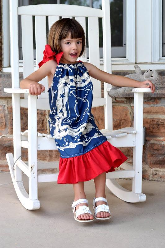 DIY Patriotic Pillow Case Dress For Girls