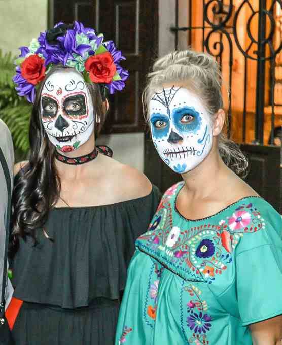 How To Dress For Day Of The Dead