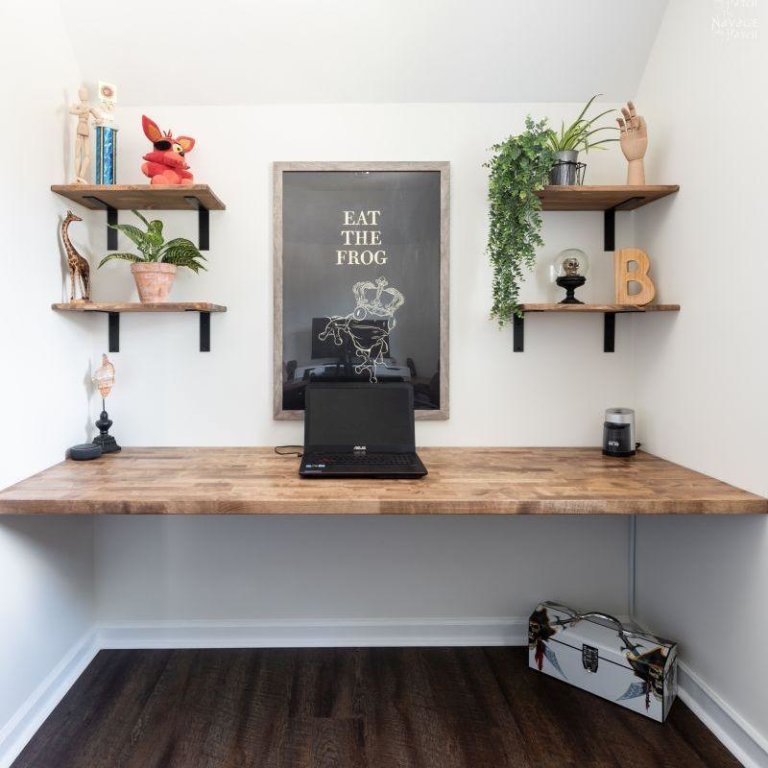 DIY Floating Desk