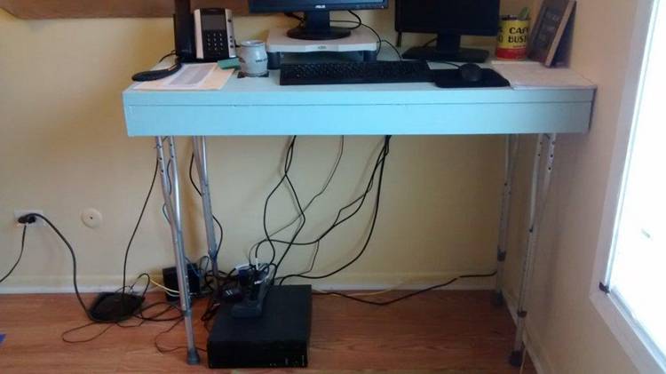 DIY Foldable Standing Desk