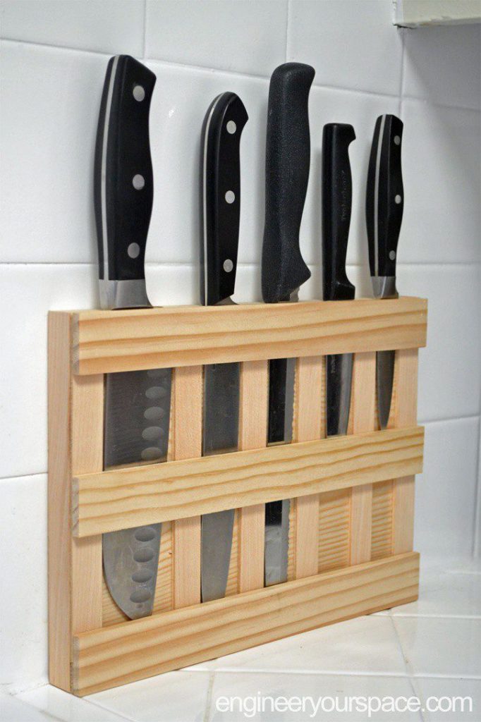 Knife organizer