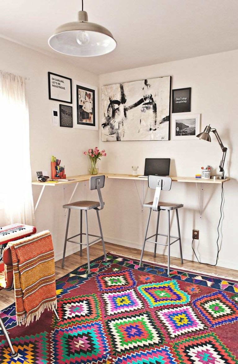 DIY Minimalistic Corner Desk