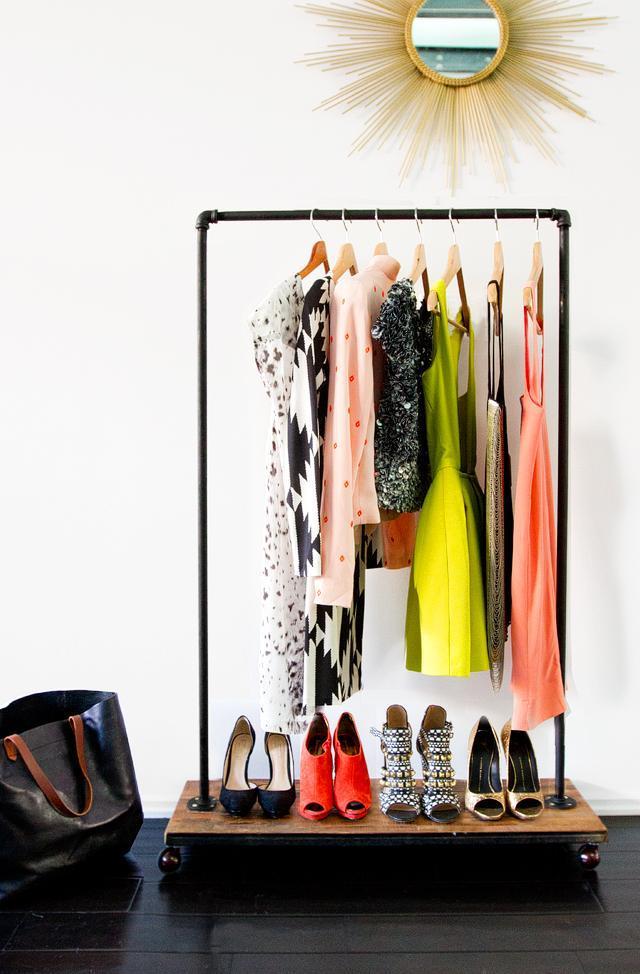 DIY Mobile Garment Rack