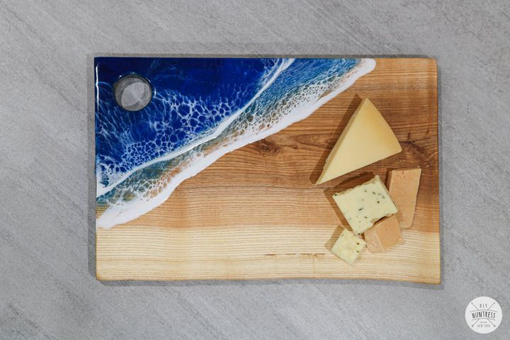 DIY Resin Ocean Serving Tray