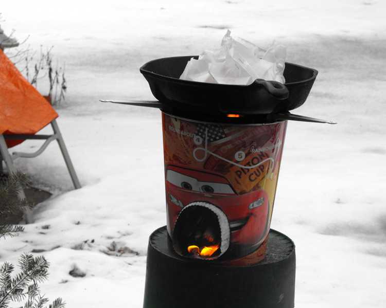 DIY Simple Rocket Stove For Cooking