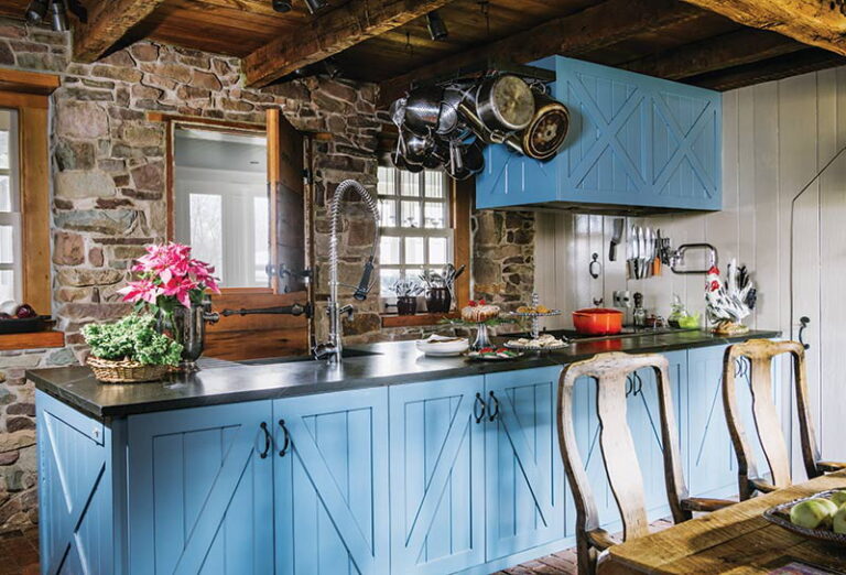 FARMHOUSE KITCHEN ISLAND