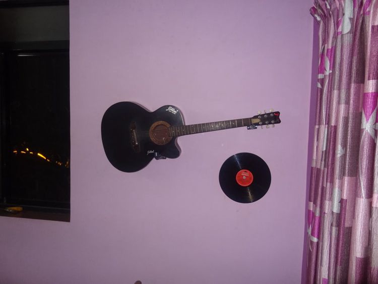 Horizontal Guitar Wall Mount DIY