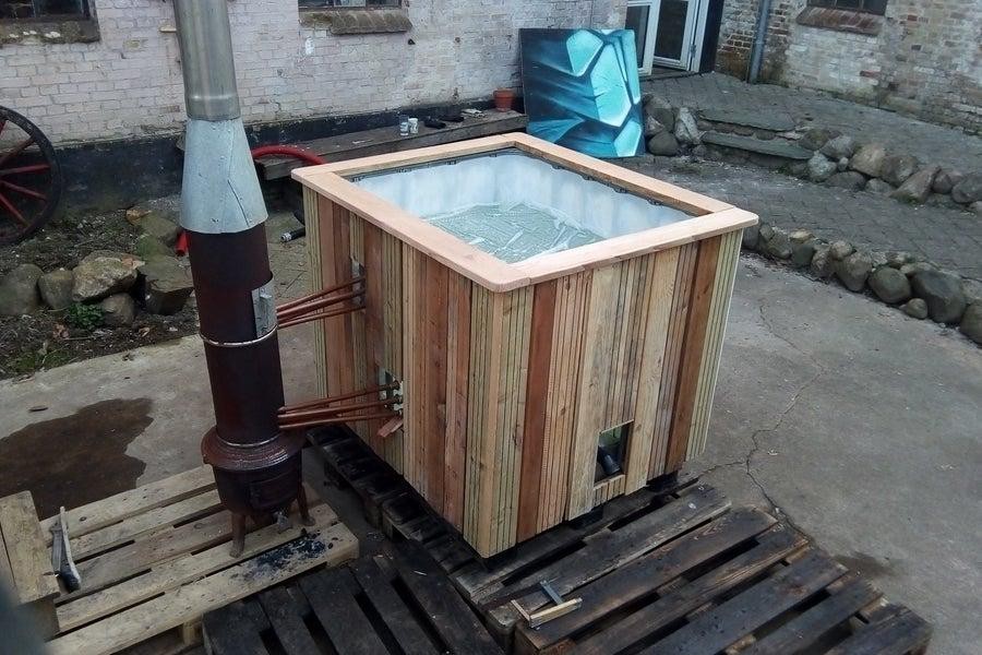 Hot Tub Pallet Tank DIY