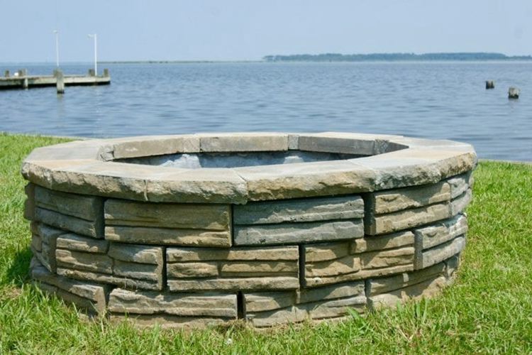 Retaining Wall Fire Pit