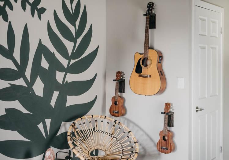 DIY Guitar Hanger Dimensions