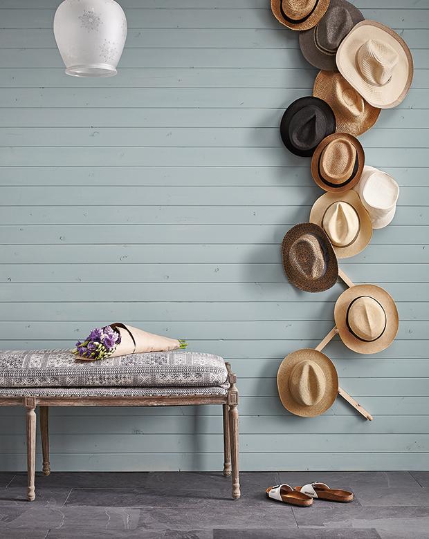 Zig-Zag Wall-Mounted Hat Rack DIY