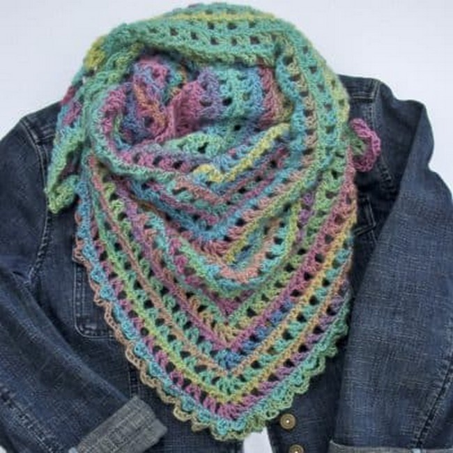 Candy Kisses Triangle Scarf Free Crochet Pattern