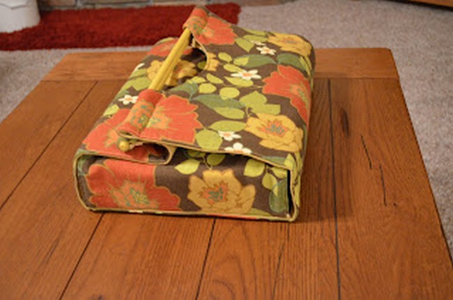 Casserole Carrier Using Peg Board And Dowels