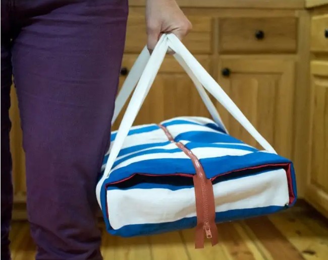 Casserole Carrier With Zipper