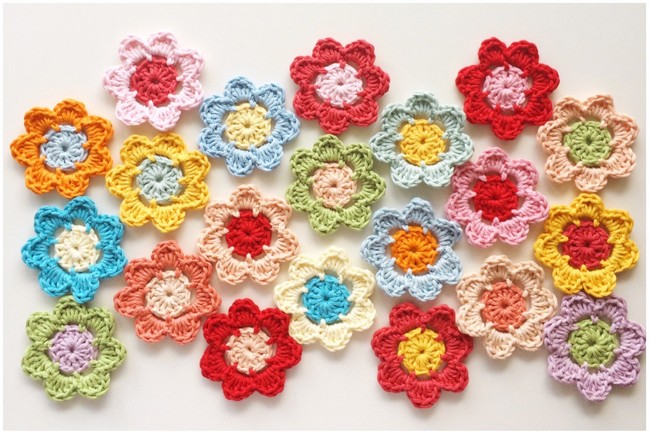 Easy Peasy Crochet Flower Pattern