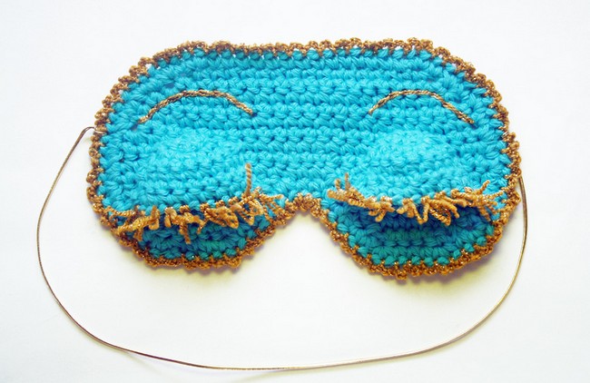 Free Crochet Holly Golightly Sleeping Mask