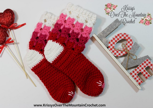 Free Crochet Kitty Cuff Socks Pattern