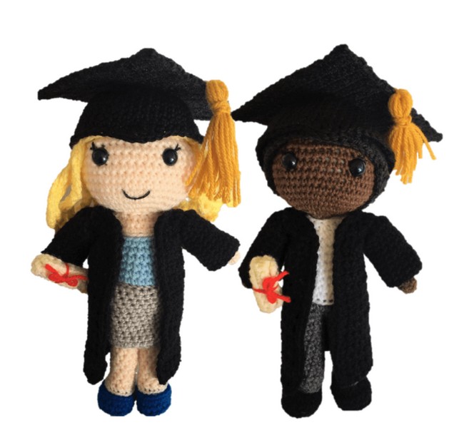 Free Graduation Dolls Amigurumi Pattern