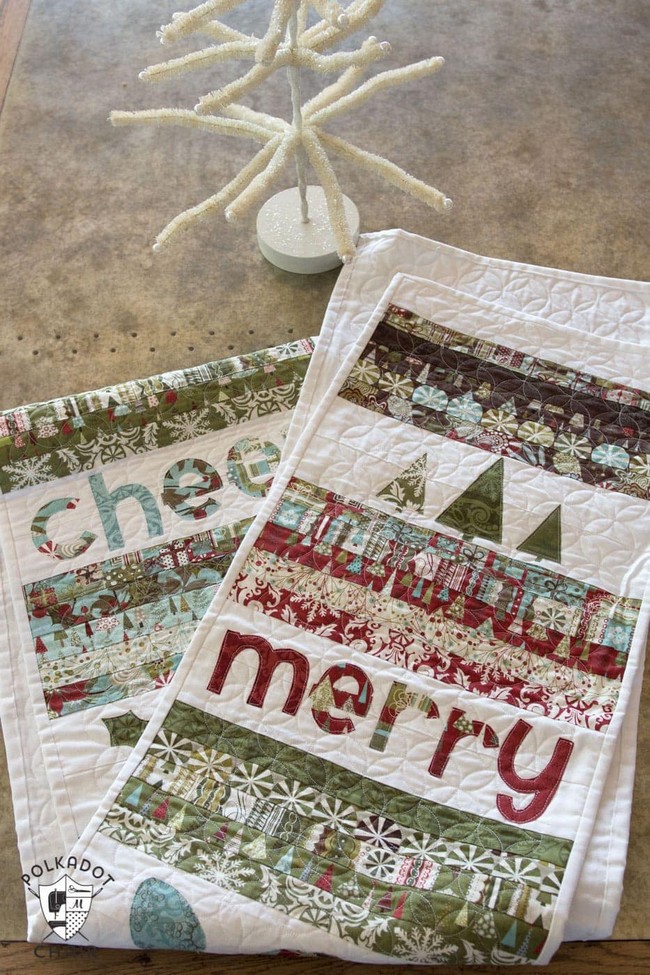 Merry Cheer Christmas Table Runner Pattern