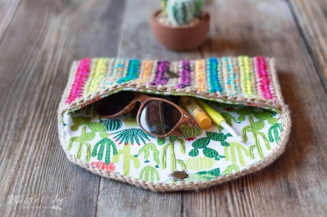 Rica Colorful Crochet Clutch Free Crochet Pattern