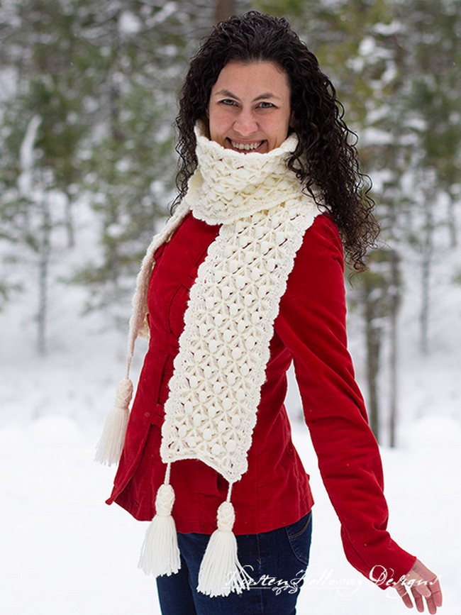 Snowberries A Luxurious Winter Scarf Crochet Pattern