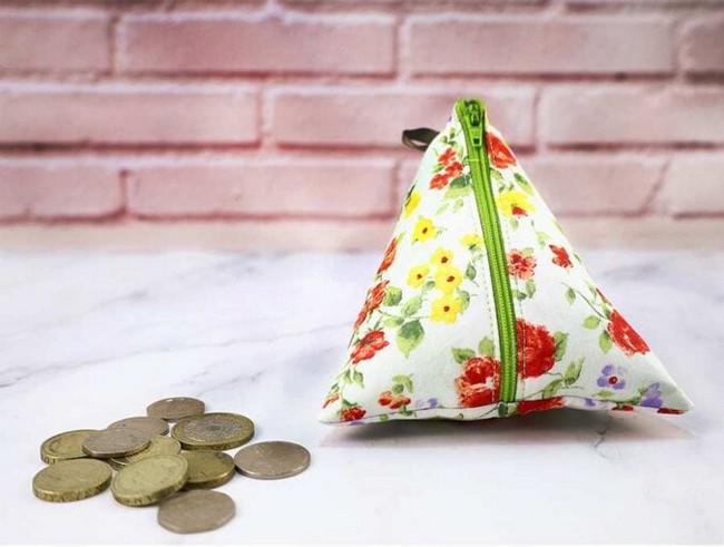 Triangle Coin Purse