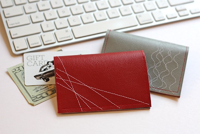 Vinyl Or Leather Minimalist Wallet Pattern