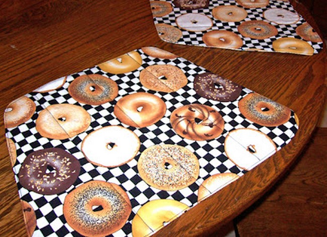 Wedge Shaped Placemat For A Round Table