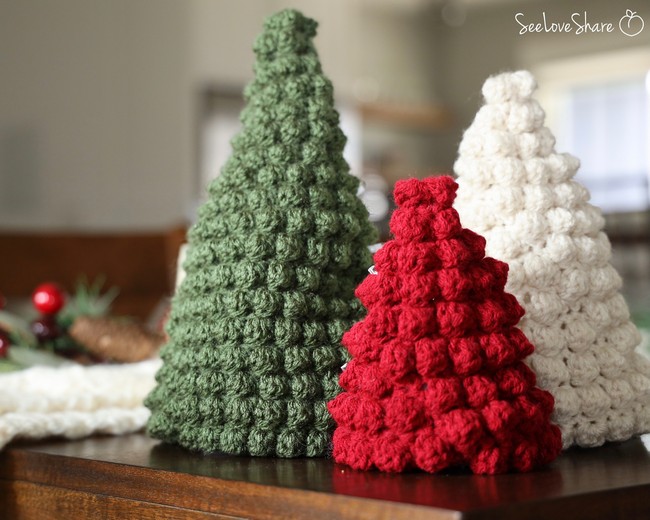 Bobble Stitch Christmas Tree Trio