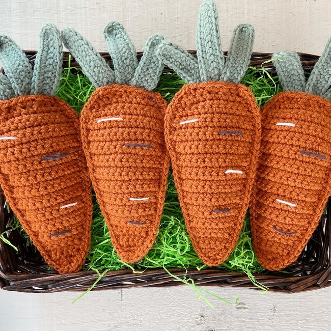 Crochet Carrot Garland