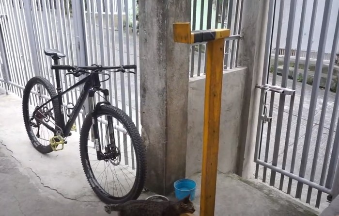 DIY Bike Repair Stand