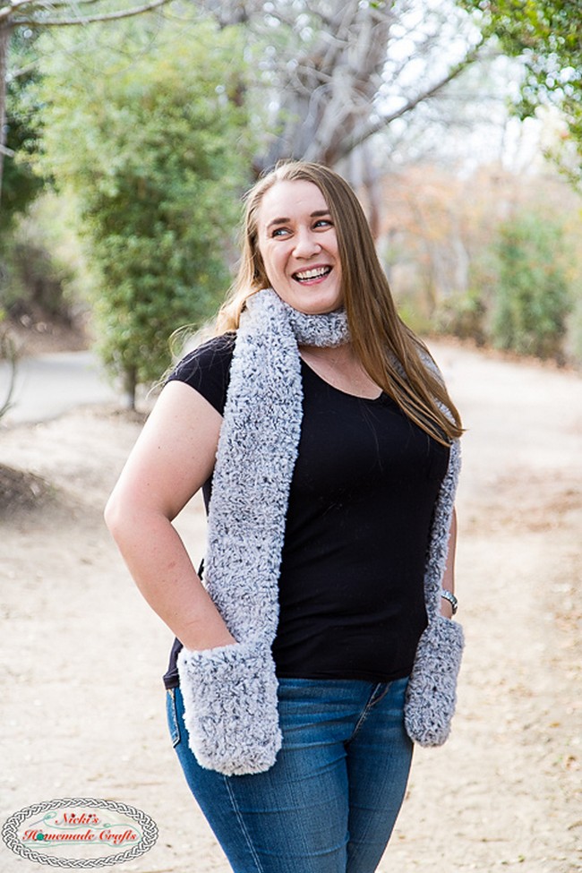Faux Fur Scarf with Pockets