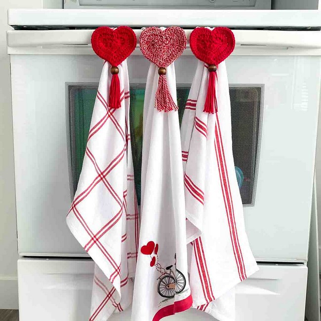 Heart Towel Topper